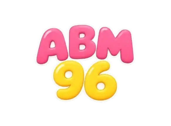 โลโก้ ABM96 ตัวอักษร ABM แบบสามมิติอวบกลมสีชมพูวางอยู่แถวบน ใต้ลงมาเป็นตัวเลข 96 แบบสามมิติอวบกลมสีเหลือง บนพื้นสีขาว